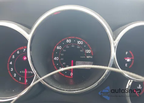 2006 Pontiac Vibe from USA, damaged, VIN 5Y2SL65886Z441817